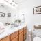 Charming 2br With Hot Tub