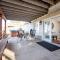 Charming 2br With Hot Tub