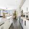 2BR Spacious Condos Downtown New Orleans