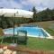 Studio cosy en pleine nature dans maison en pierre avec piscine et wifi