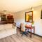 Red Lion Inn & Suites Vancouver - Ванкувер