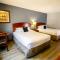 Red Lion Inn & Suites Vancouver - Ванкувер