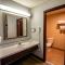 Red Lion Inn & Suites Vancouver - Ванкувер