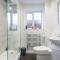 Stylish Apartment - Close to the City Centre - Free Parking, Fast Wi-Fi and Smart TV with Netflix by Yoko Property - Aylesbury