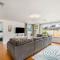 Charming Family-Friendly 2 Bedroom 1 Bathroom Retreat Near Astoria & Beach