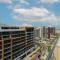 Elite Escape - 1 BHK Getaway in Azizi Riviera - Dubaj