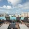 Prime 2BR Condo, Rooftop Pool and Gym - 巴亚尔塔港