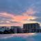 Prime 2BR Condo, Rooftop Pool and Gym - 巴亚尔塔港