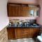 Laza guest house mi