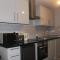 High-End Central Luton Studio - Ideal for Airport!