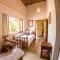 Winelands Villa Guesthouse and Cottages