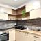 PREMIER Luxury Apartments
