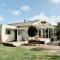 Dalton Cottage - Dreamy Retreat in Lush Gardens