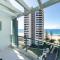 Top floor unit with beach access - غولد كوست