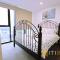 2bd 2bth - Chic Apt in Woden CBD 2bd 2bth - Chic Apt in Woden CBD