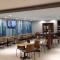 Holiday Inn Express & Suites Lexington Midtown - I-75, an IHG Hotel - Lexington