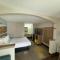Days Inn & Suites by Wyndham Tuscaloosa - Univ. of Alabama