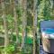 Solitude Mountain Cabin Creek-Side View and Hot Tub - Brighton