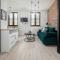 Charming Studios in the center of Lodz by Noclegi Renters