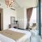 Elegant 2BR in Stella Maris, Marina Lake View - Dubai