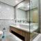 Elegant 2BR in Stella Maris, Marina Lake View - Dubai