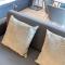 Spacious Comfortable and Modern Studio Unit Pass The Keys - Cambridge