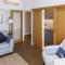 Grove Apartment with Free on street Parking - Worthing
