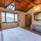 Pet-Friendly 2BR cottage w mountain view C4