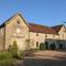 Small Gte For 2 With Pool In Peaceful Burgundy - Sailly