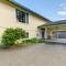 Near Trails and Town Anchorage Apt with Shared Yard - Anchorage