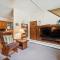 Quaint Condo 5 minutes to the ski slopes Valley Park D1 - 基灵顿