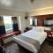 Microtel Inn and Suites By Wyndham Miami OK - ميامي