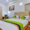 Hotel Mukund WhiteHome Urban Silverkey Near Prem Mandir -