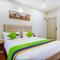 Hotel Mukund WhiteHome Urban Silverkey Near Prem Mandir -