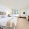Oceanview Private Condo at 1 Hotel & Homes -1015