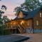 Bear's Hideaway - Sevierville