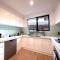 Luxury Glen Waverley Townhouse 4br3ba Backyard