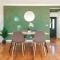 Nunawading Beautiful 3br Housedeckingcourtyard
