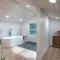 Midtown Masterpiece Whot Tub, Pets By Hvnlyhomes
