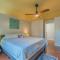 Beautiful Home With Sunroom, Gameroom, Yard & Bbq