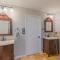 Beautiful Home With Sunroom, Gameroom, Yard & Bbq