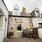 Mike's 3-bedroom Countryside Cottage - Alness