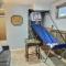 The Big Lebearski - AC, Grill, Fire Pit, Hot tub!