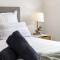 Aqua Luna - Stylish Retreat by Koonya Ocean Beach