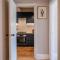 A Regal Abode - Marylebone - by Frankie Says - 伦敦