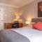A Regal Abode - Marylebone - by Frankie Says - 伦敦