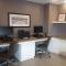 Country Inn & Suites by Radisson, Belleville, ON