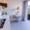 Luxe Tinyhouse Domburg, midden in het centrum en toch rustig gelegen - Domburg