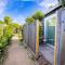 Luxe Tinyhouse Domburg, midden in het centrum en toch rustig gelegen - Domburg