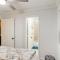 Houston Retreat with Smart TVs Walk to Golf Course! - Houston